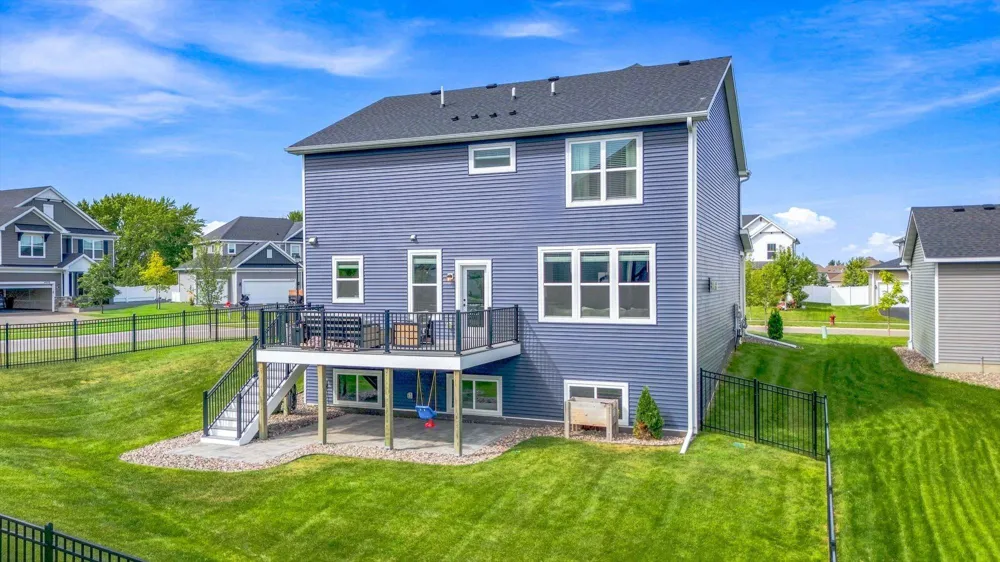 4949 Obsidian Way Victoria, MN 55386