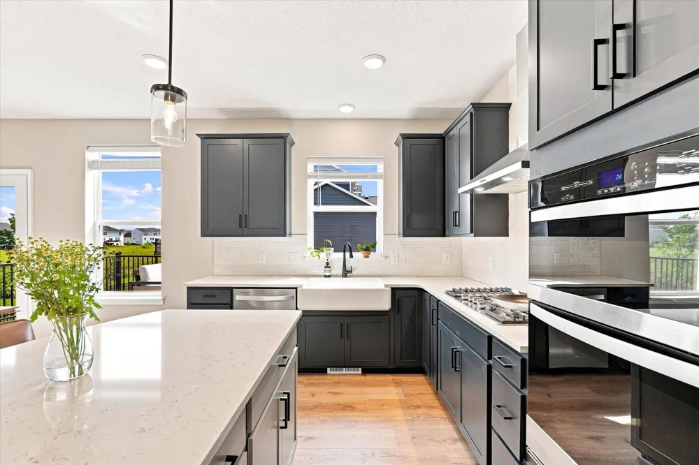 4949 Obsidian Way Victoria, MN 55386