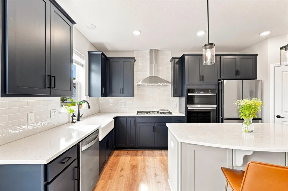 4949 Obsidian Way Victoria, MN 55386