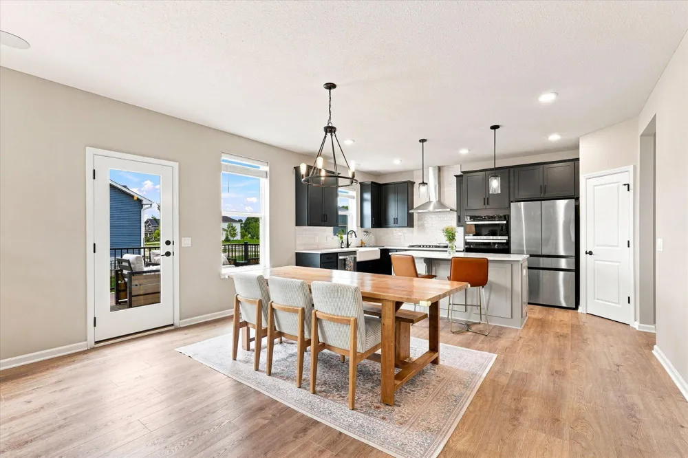 4949 Obsidian Way Victoria, MN 55386