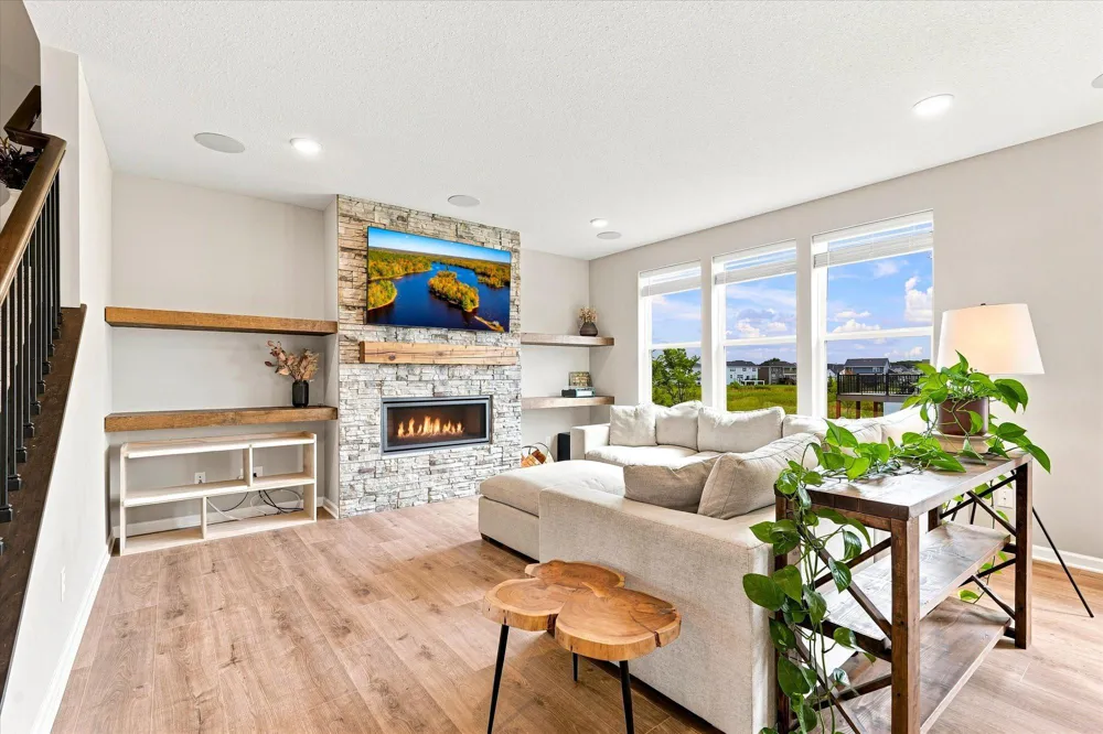 4949 Obsidian Way Victoria, MN 55386