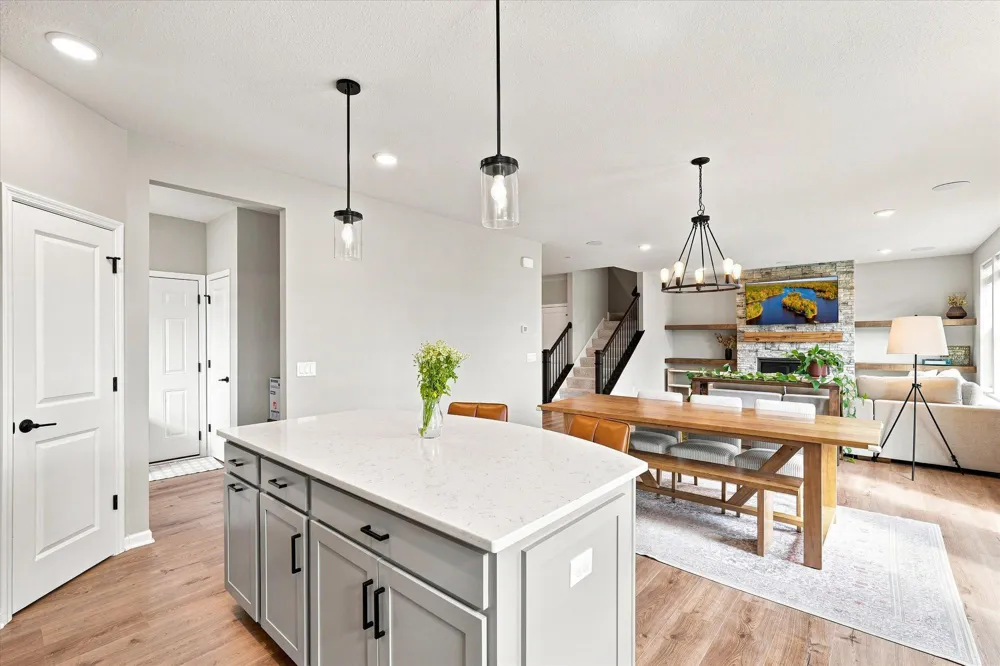 4949 Obsidian Way Victoria, MN 55386