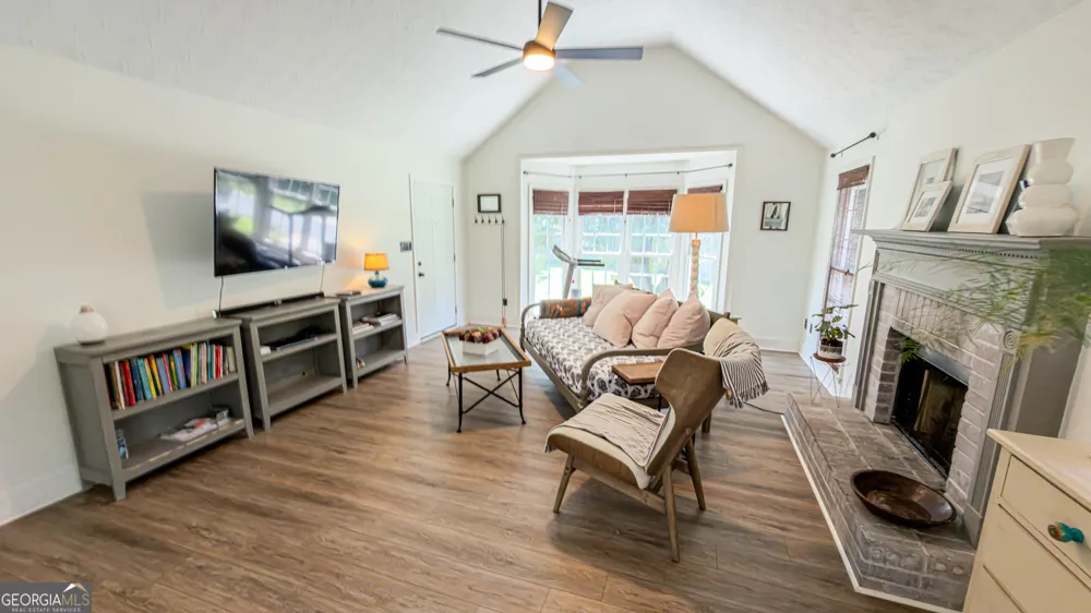 149 Maplelake DR Acworth, GA 30101