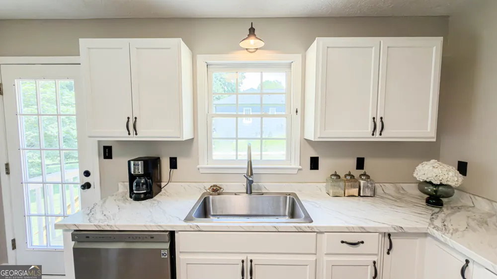 149 Maplelake DR Acworth, GA 30101
