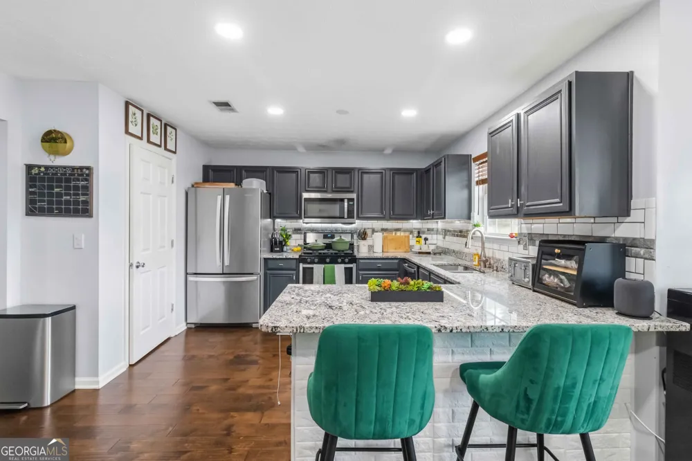 159 Shadowhill LN Loganville, GA 30052