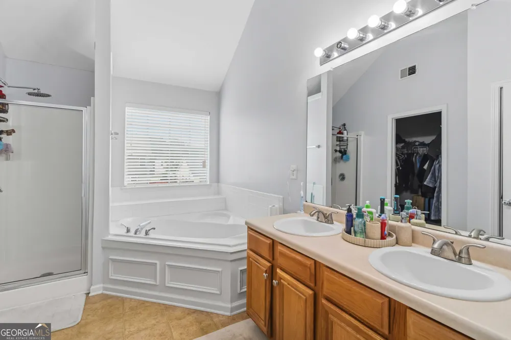 159 Shadowhill LN Loganville, GA 30052