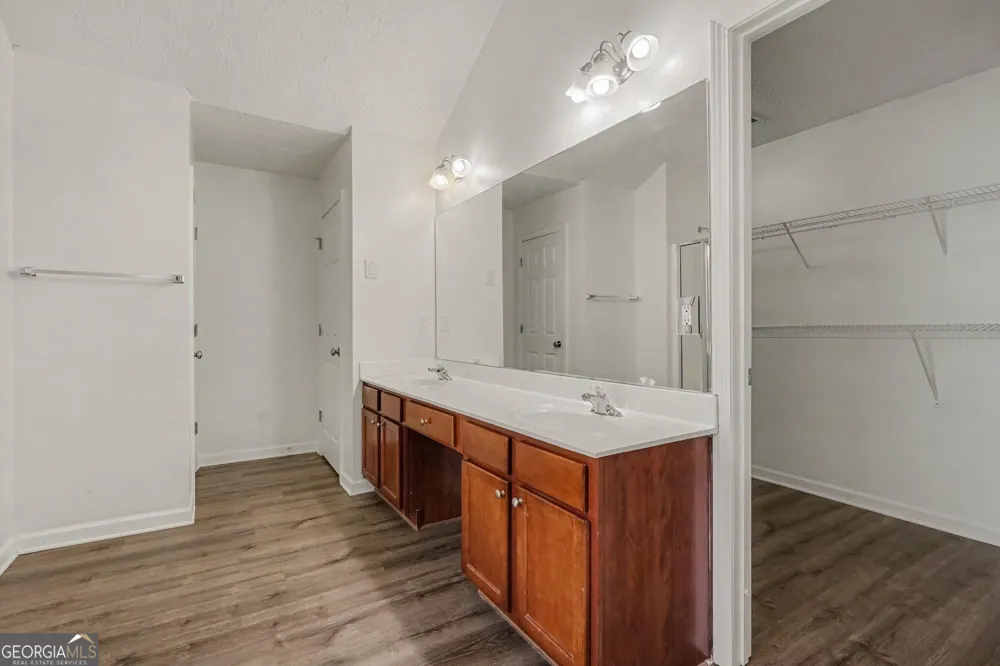 4043 Roxberry Hill LN Buford, GA 30518