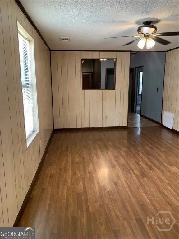 708 E 32nd ST Savannah, GA 31401