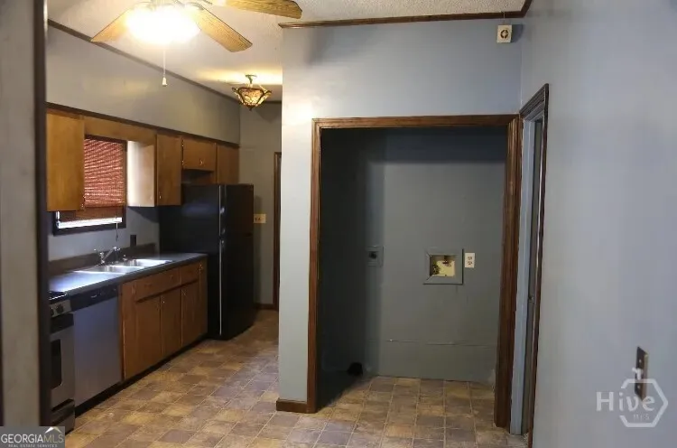 708 E 32nd ST Savannah, GA 31401