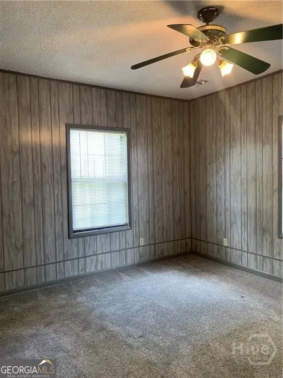 708 E 32nd ST Savannah, GA 31401