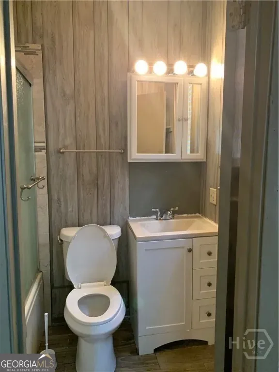 708 E 32nd ST Savannah, GA 31401