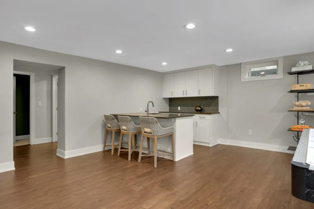 2096 Lower Saint Dennis Road Saint Paul, MN 55116