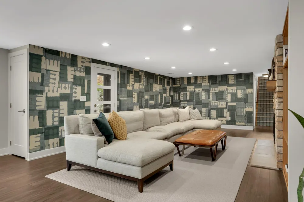 2096 Lower Saint Dennis Road Saint Paul, MN 55116