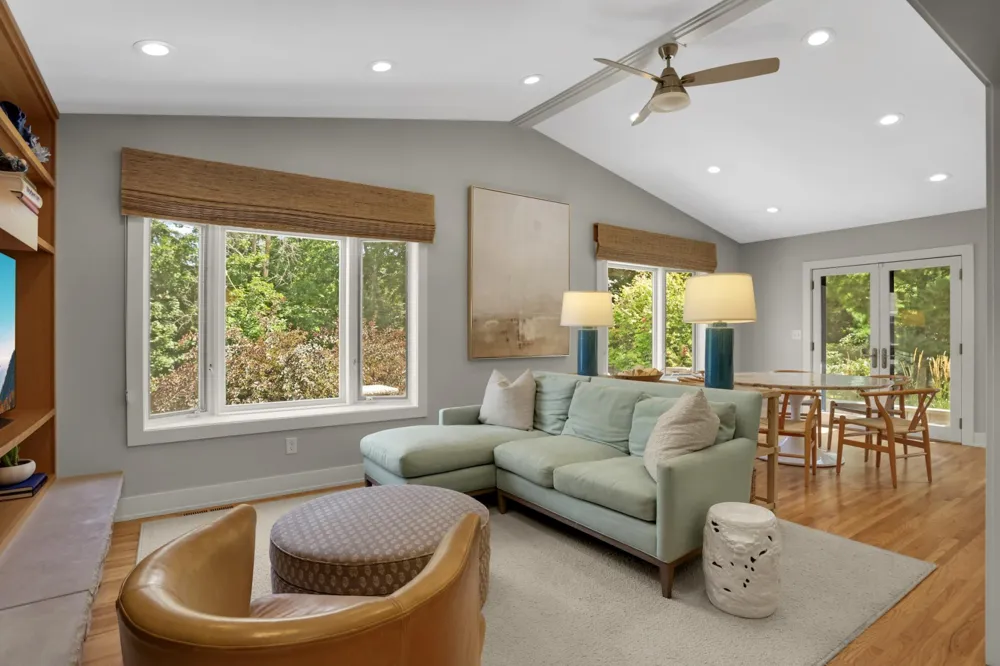 2096 Lower Saint Dennis Road Saint Paul, MN 55116