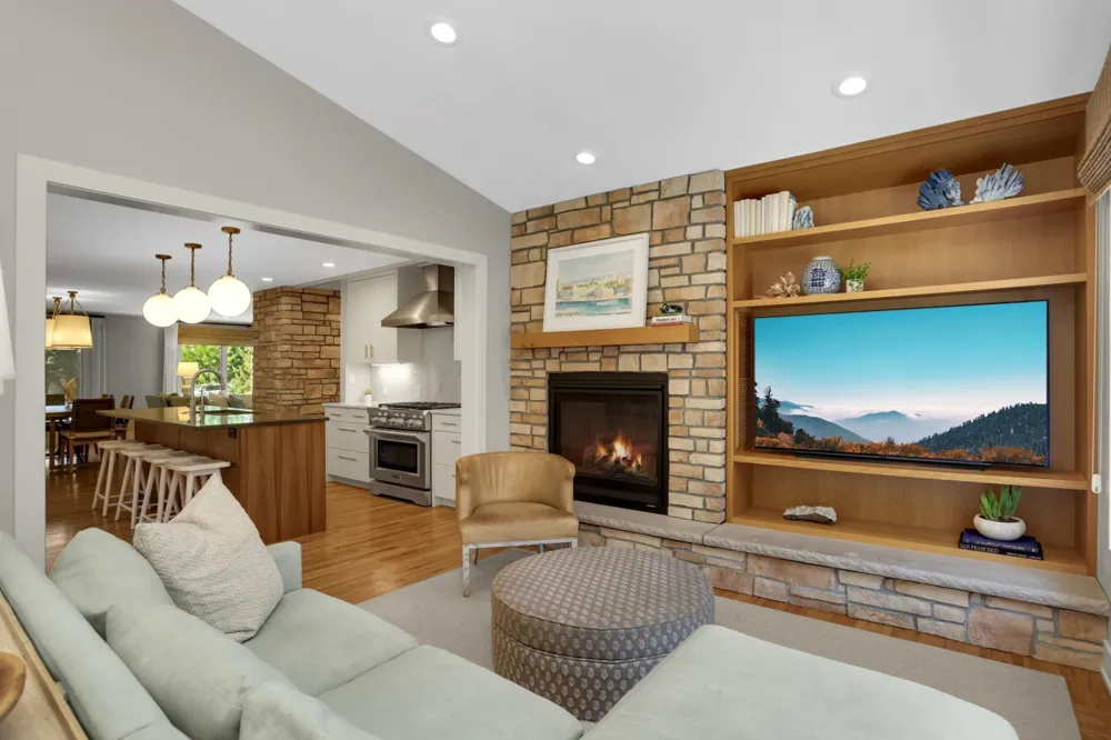 2096 Lower Saint Dennis Road Saint Paul, MN 55116