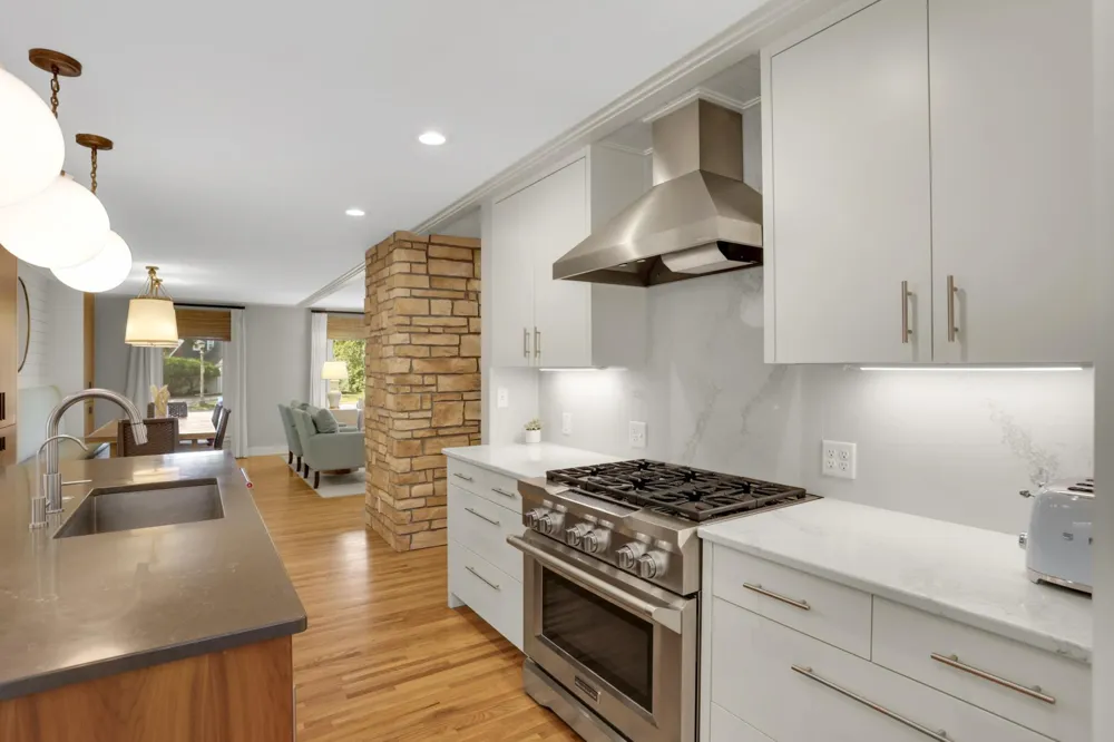 2096 Lower Saint Dennis Road Saint Paul, MN 55116