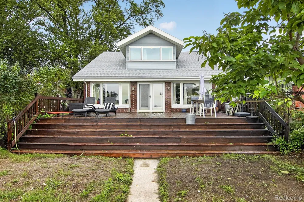3008 Lakeshore Drive Frenchtown Township, MI 48162