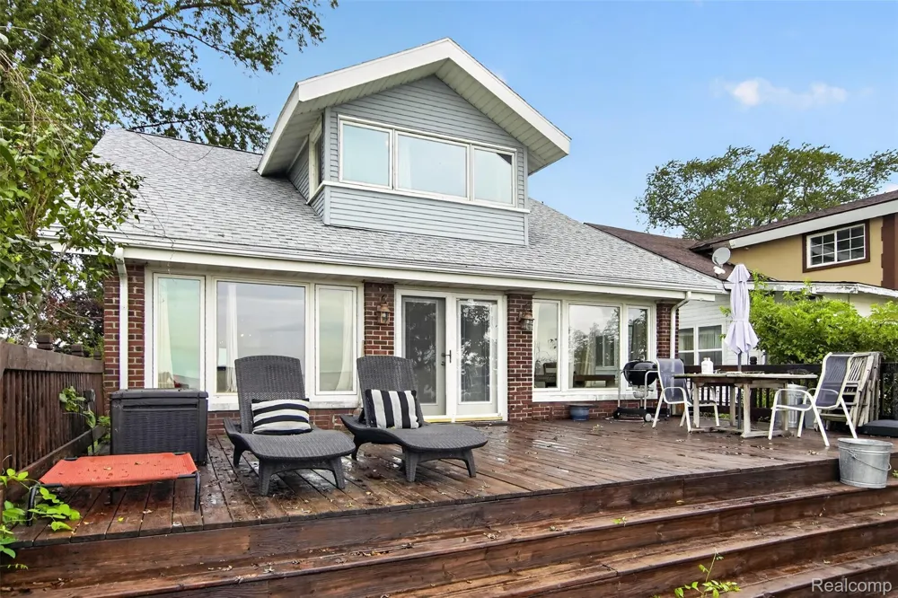 3008 Lakeshore Drive Frenchtown Township, MI 48162