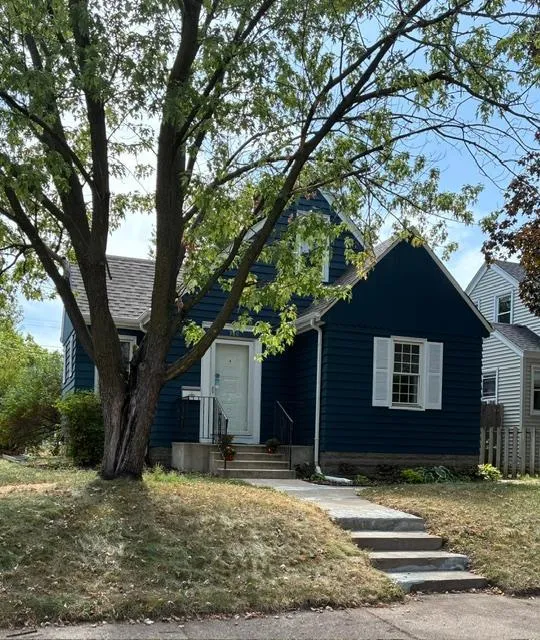 380 Magnolia Avenue E Saint Paul, MN 55130