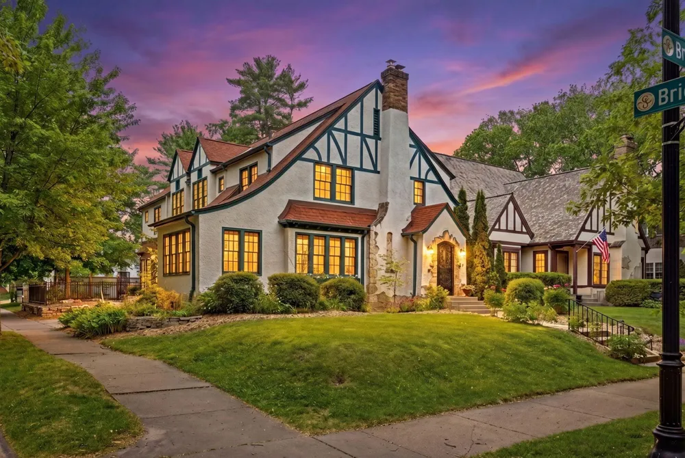 4530 Bruce Avenue Edina, MN 55424