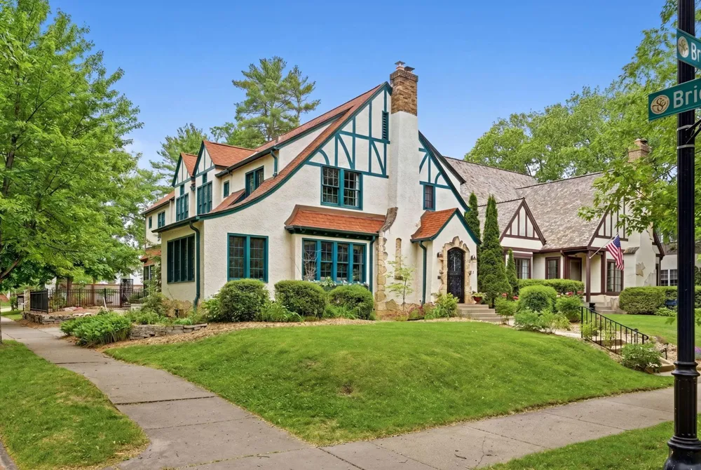 4530 Bruce Avenue Edina, MN 55424