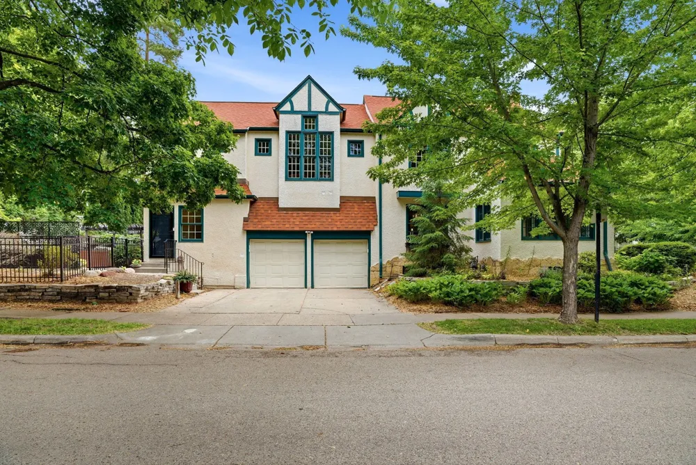 4530 Bruce Avenue Edina, MN 55424