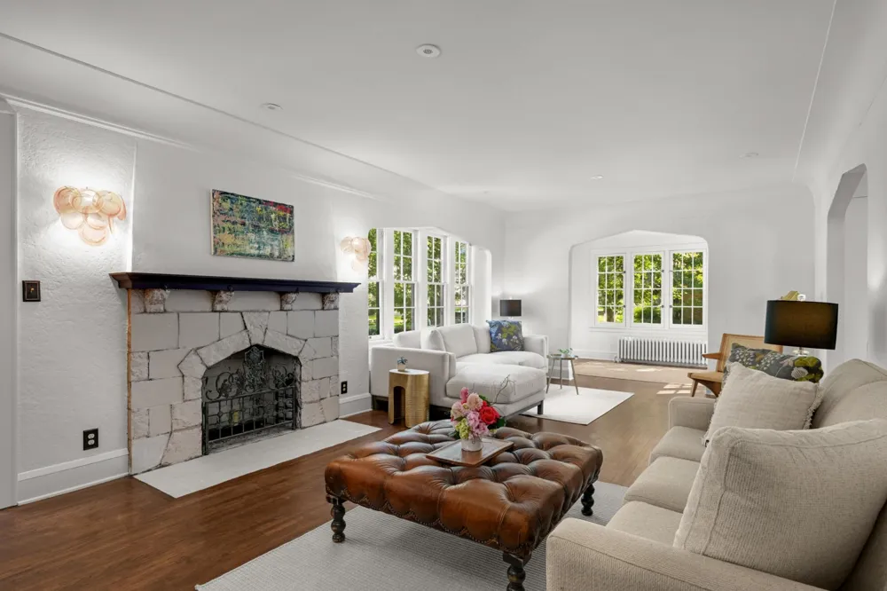 4530 Bruce Avenue Edina, MN 55424