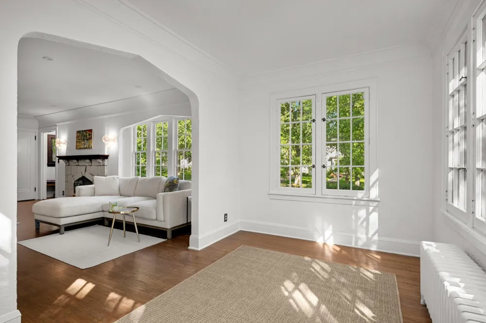 4530 Bruce Avenue Edina, MN 55424