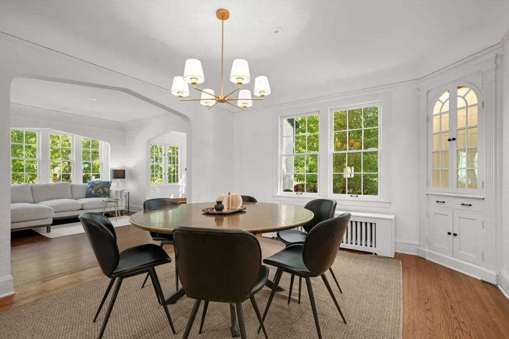 4530 Bruce Avenue Edina, MN 55424