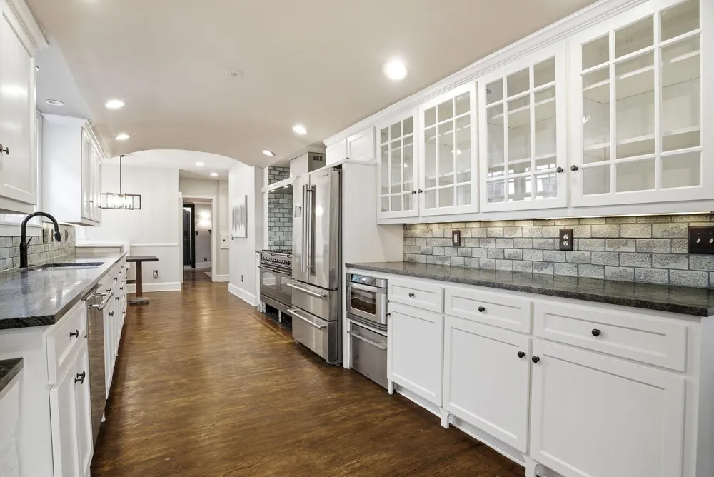 4530 Bruce Avenue Edina, MN 55424