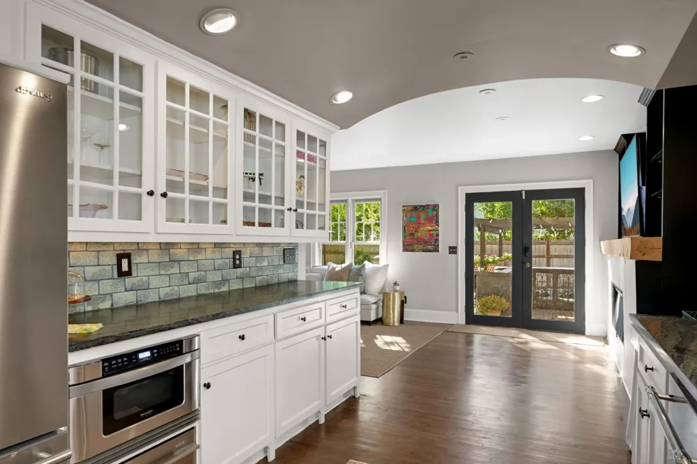 4530 Bruce Avenue Edina, MN 55424