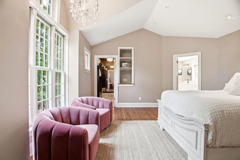4530 Bruce Avenue Edina, MN 55424