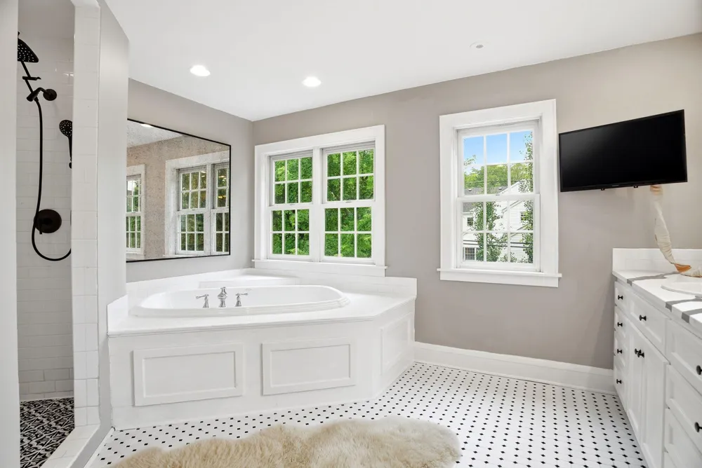 4530 Bruce Avenue Edina, MN 55424