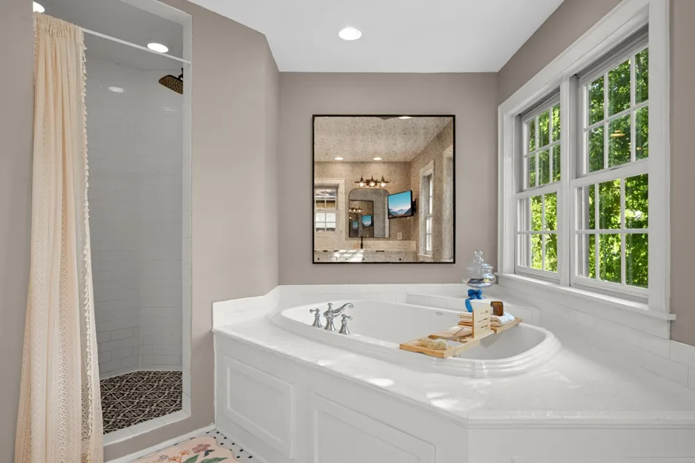 4530 Bruce Avenue Edina, MN 55424