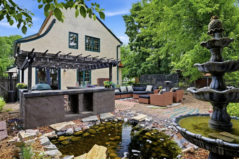4530 Bruce Avenue Edina, MN 55424