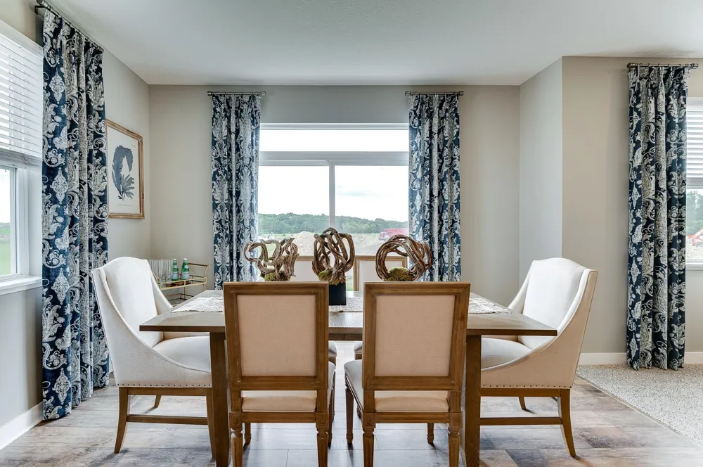 1915 Shady View Court Shakopee, MN 55379