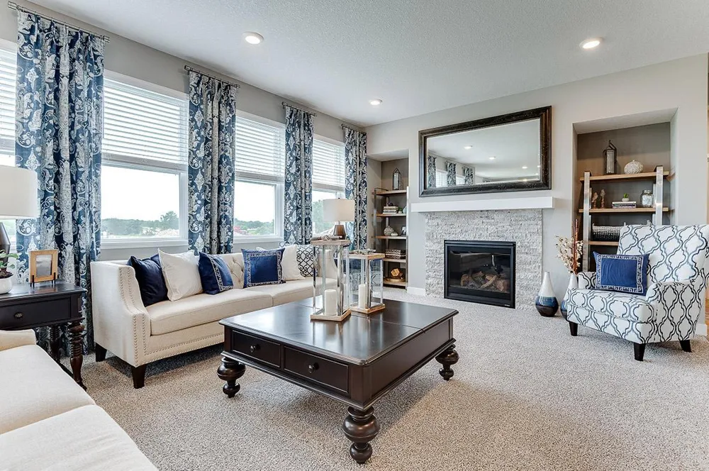 1915 Shady View Court Shakopee, MN 55379
