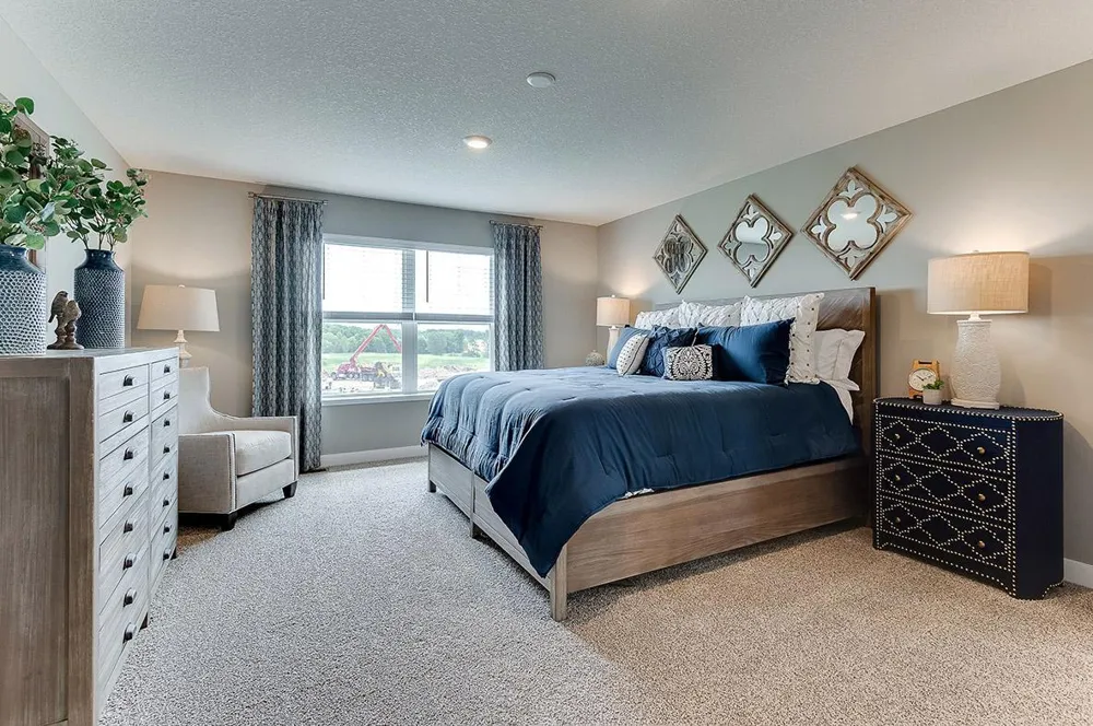 1915 Shady View Court Shakopee, MN 55379