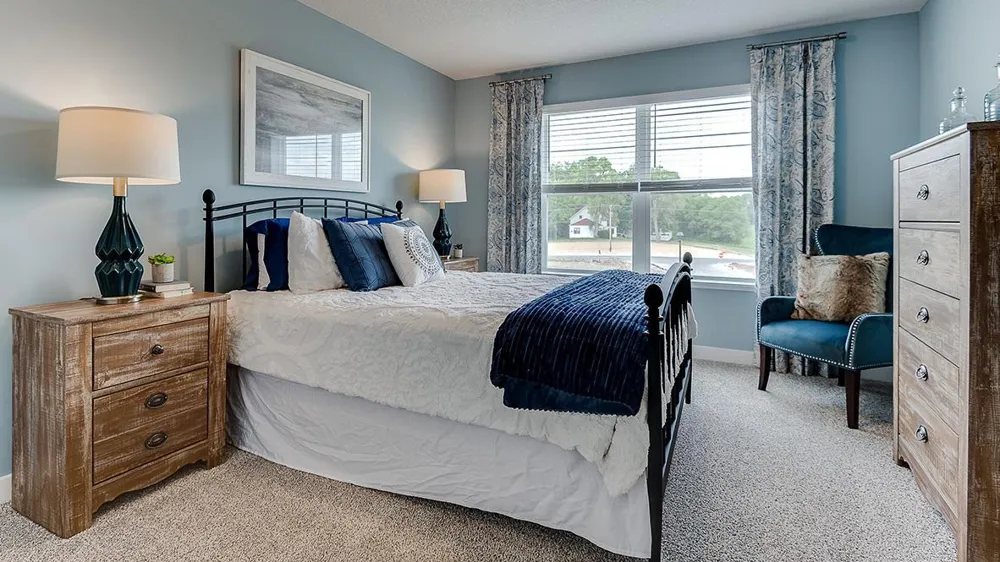 1915 Shady View Court Shakopee, MN 55379