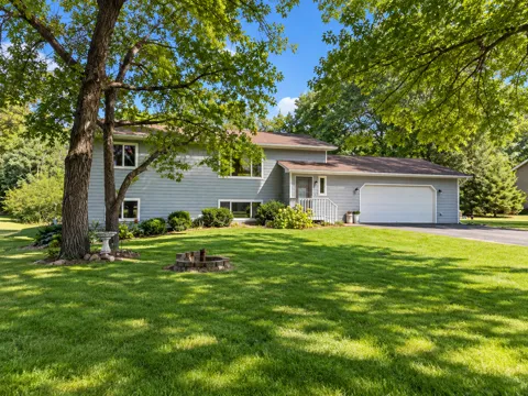 13392 Honeysuckle Way