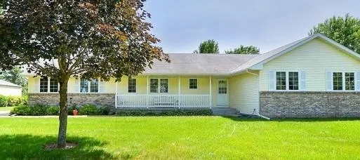 13295 Saint Croix Trail North Branch, MN 55056