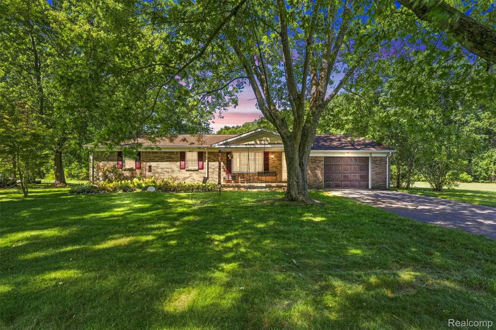 12465 Tuscola Road Vienna Charter Township, MI 48420