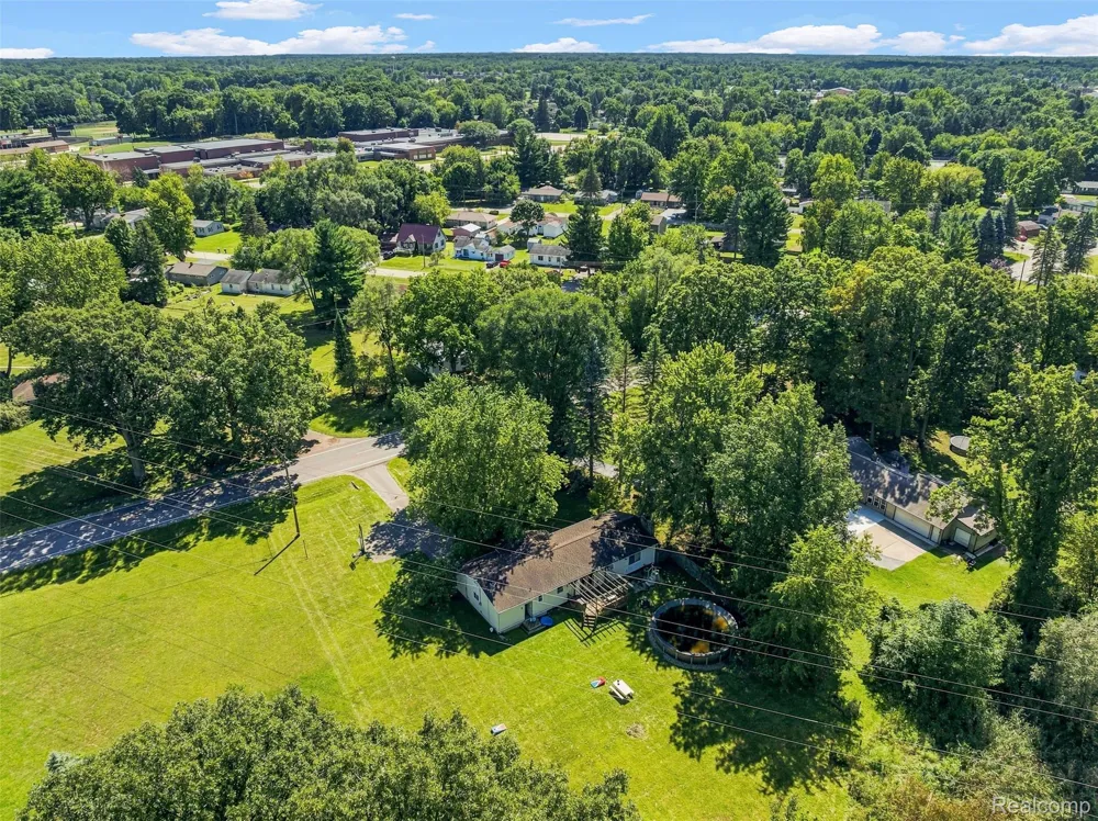 12465 Tuscola Road Vienna Charter Township, MI 48420