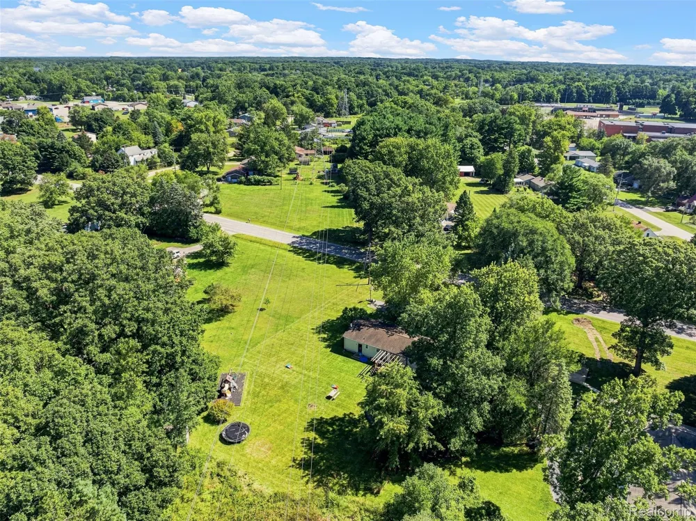 12465 Tuscola Road Vienna Charter Township, MI 48420