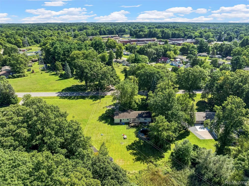 12465 Tuscola Road Vienna Charter Township, MI 48420