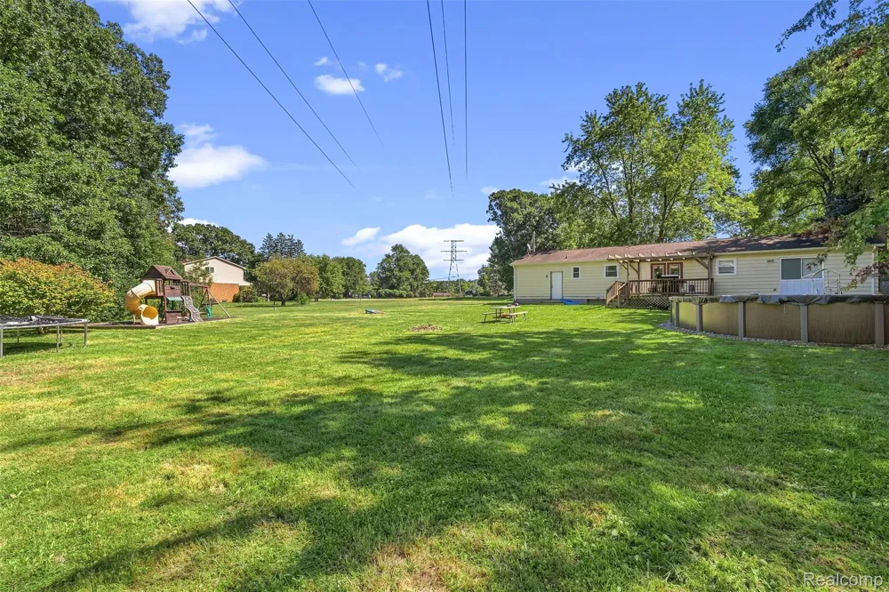 12465 Tuscola Road Vienna Charter Township, MI 48420