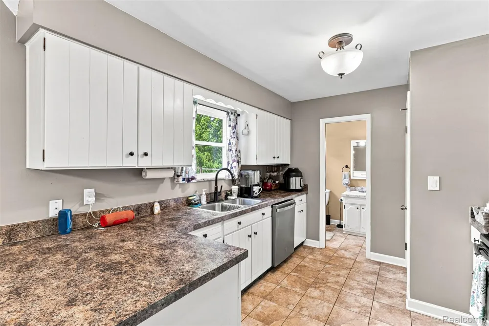 12465 Tuscola Road Vienna Charter Township, MI 48420