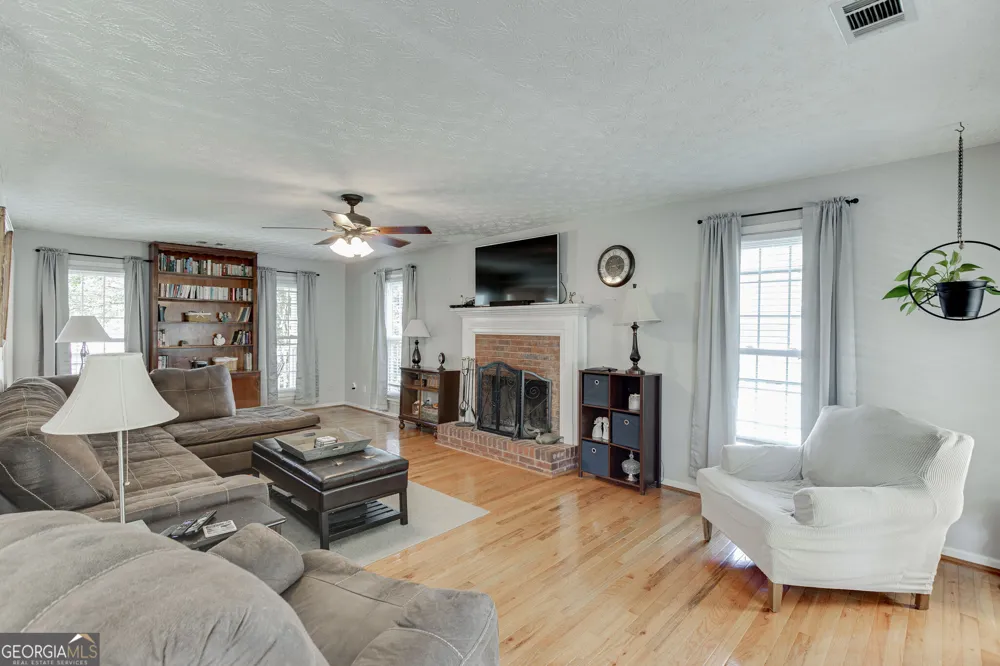 3220 Plantation Run DR Loganville, GA 30052