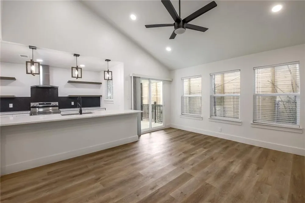 511 E 50th Street #A Austin, TX 78751