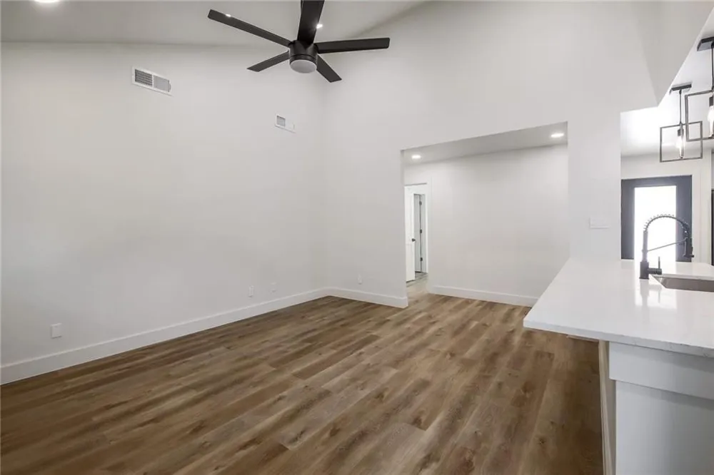 511 E 50th Street #A Austin, TX 78751